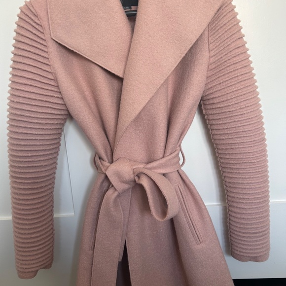 Sentaler Wrap Coat w Ribbed Sleeves - Picture 4 of 6
